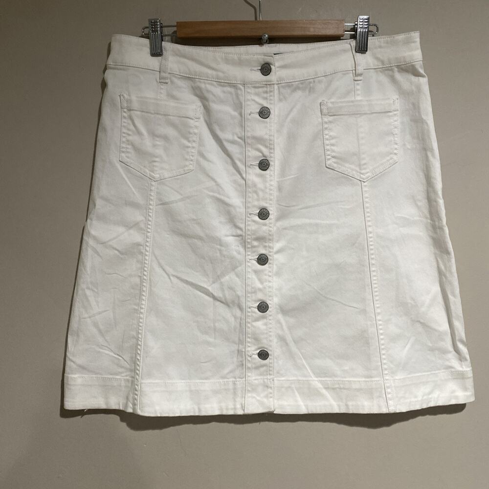 Chaps Women's Stretch White Skirt Button Front A-Line Knee Length Denim Sz 12